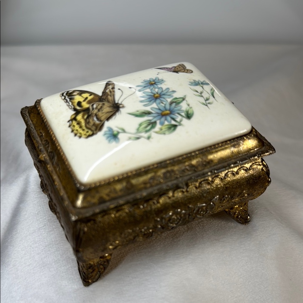 Antique trinket box - Picture 2 of 11
